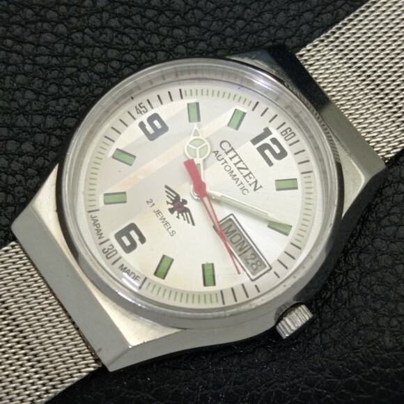 Vintage 1985 Citizen Automatic Mens Silver Watch W/daydate & Black accents - Picture 6 of 9